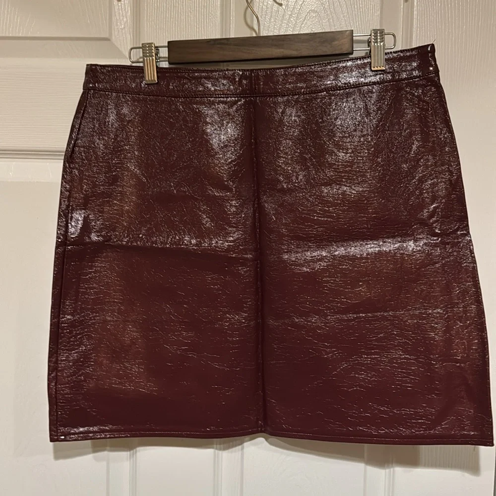 Faux leather mini skirt